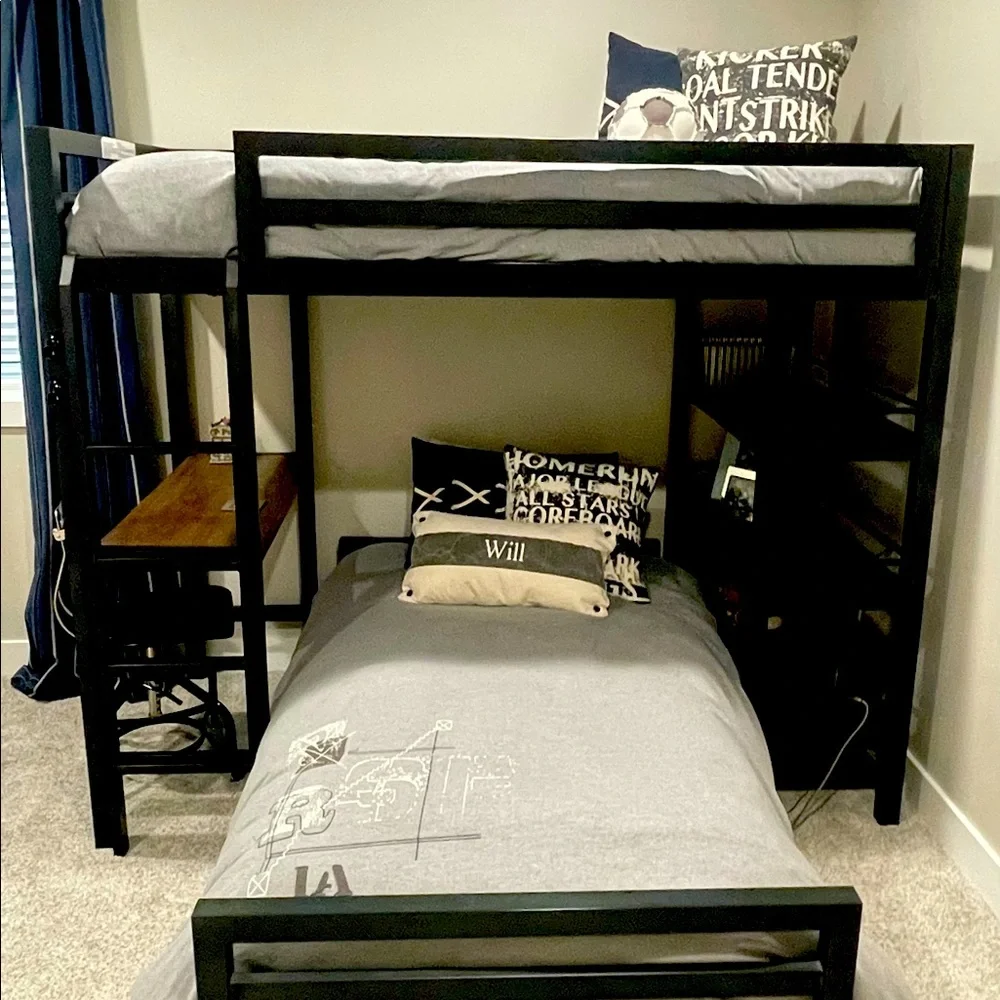 Restoration Hardware baby and child twin duvet comforter. Gray